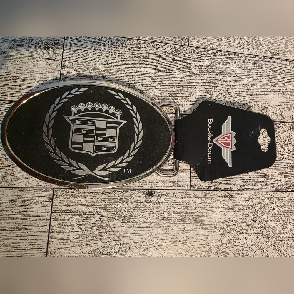 Buckle-Down GM Oval Belt Buckle in Silver